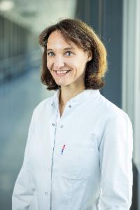 Foto von Assoz. Prof.in Priv.-Doz.in Dr.in Annemarie Weißenbacher, DPhil, FEBS