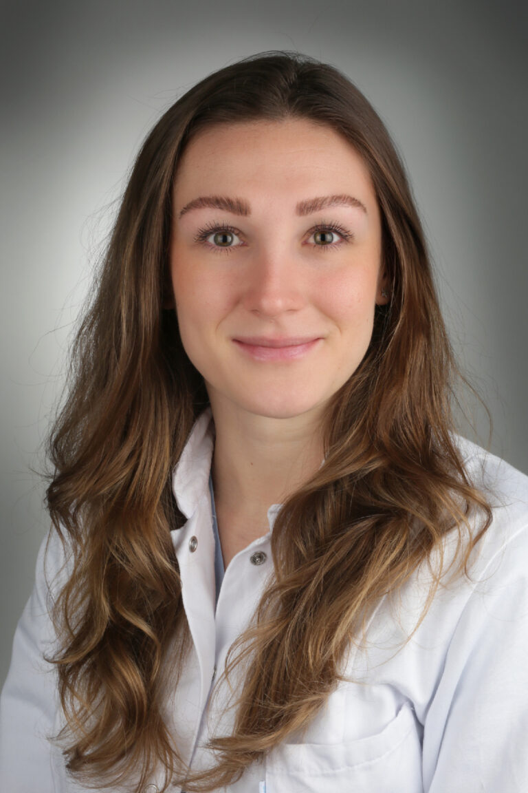 Foto von Dr.in Alena Widhofner